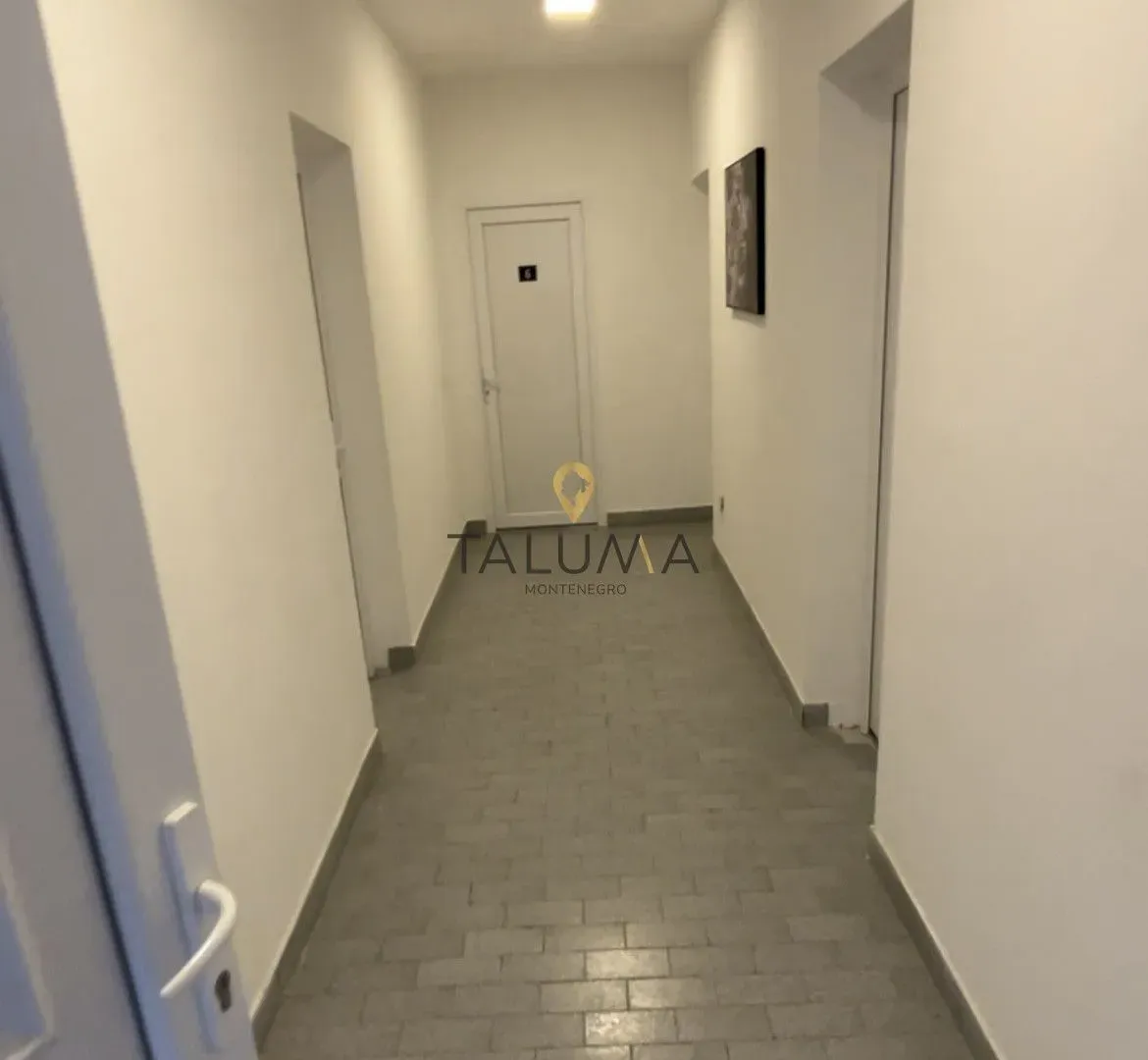 Sale, house, 300m², Sutomore, Bar