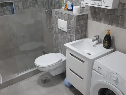 Izdavanje, dvosoban stan, 48m², Podbara, Novi Sad Sve Podlokacije - image 11