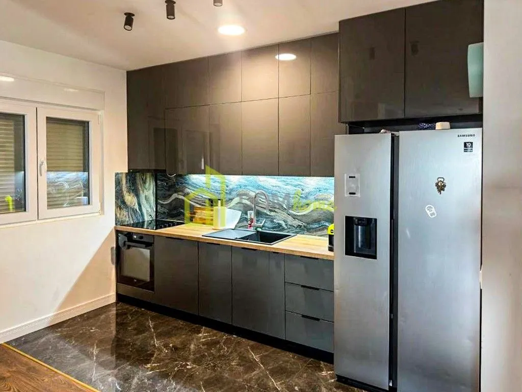 Prodaja, trosoban stan, 140m², Budva, Crna Gora