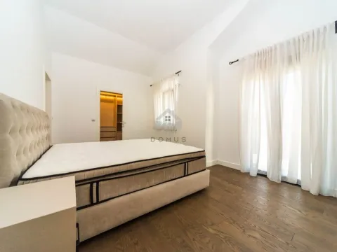 Izdavanje, kuća, 220m², Podgorica, Crna Gora - image 22