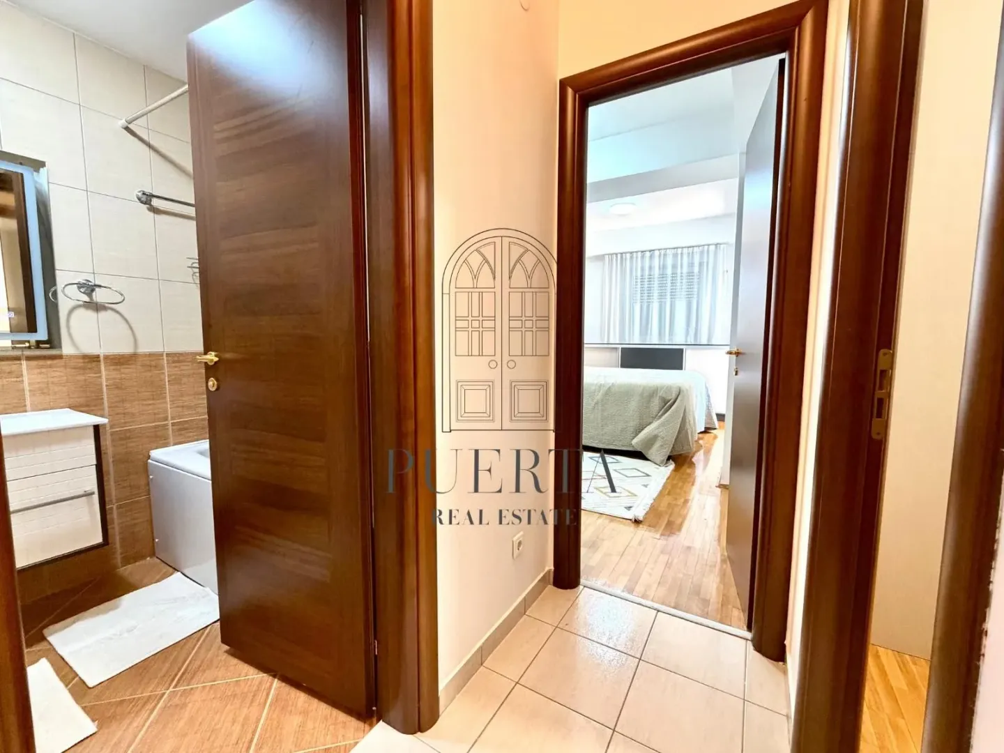 Rent, two bedroom apartment, 78m², City Kvart, Podgorica
