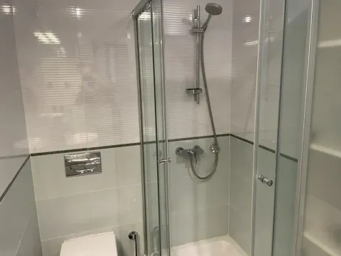 Izdavanje, četvorosoban stan, 118m², Vračar Hram, Vračar Sve Podlokacije - image 15