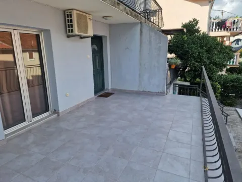 Prodaja, jednosoban stan, 69m², Muo, Kotor