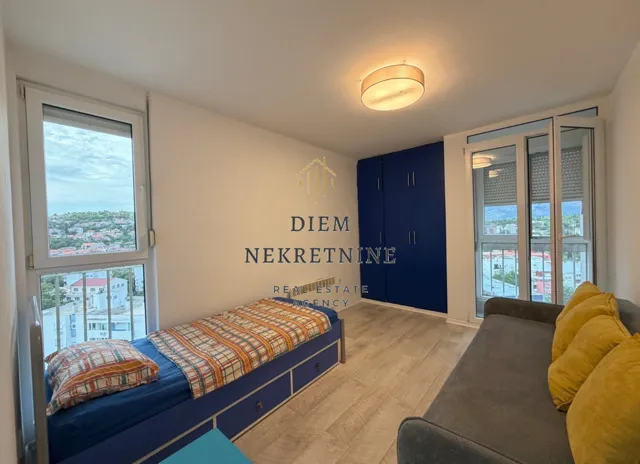 Rent, two bedroom apartment, 75m², Preko Morače, Podgorica