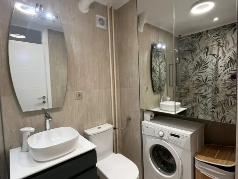 Izdavanje, trosoban stan, 75m², Novi Beograd Blok 30, Novi Beograd Sve Podlokacije - image 15
