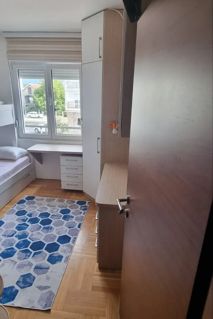 Rent, two bedroom apartment, 74m², Blok 9, Podgorica