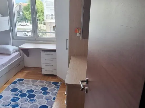 Rent, two bedroom apartment, 74m², Blok 9, Podgorica - image 12