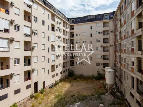 Rent, one bedroom apartment, 42m², Ljubović, Podgorica - image 12