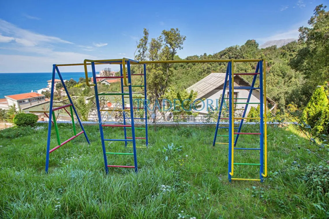 Prodaja, kuća, 250m², Utjeha, Ulcinj