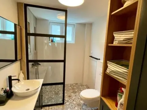 Sale, two bedroom apartment, 98m², Prčanj, Kotor - image 10