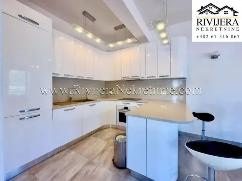 Sale, three bedroom apartment, 108m², Centar, Kotor - image 10