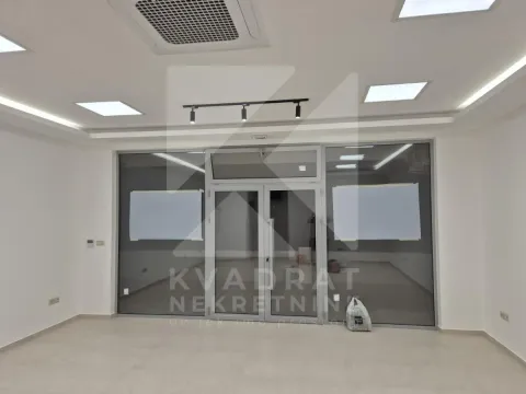 Rent, office space, 46m², Tuški Put, Podgorica - image 4