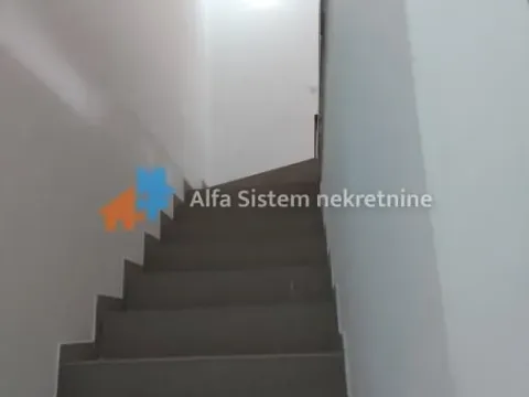 Izdavanje, kuća, 300m², Savski Venac, Beograd - image 8