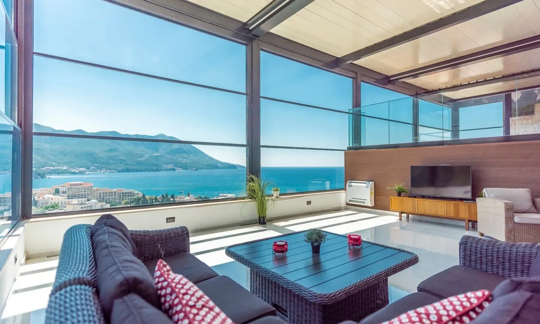 Sale, apartment, 300m², Bečići, Budva