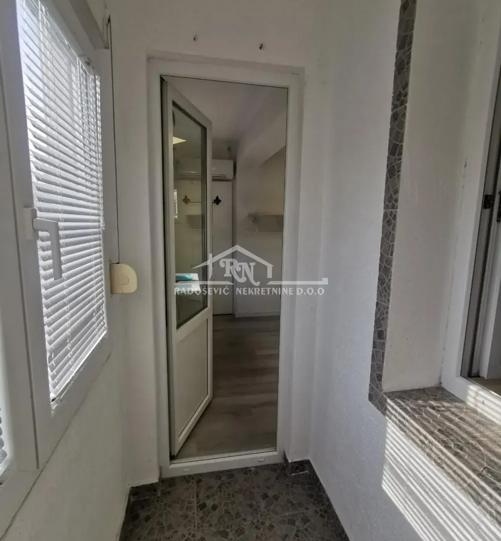 Prodaja, jednosoban stan, 35m², Cerak, Beograd