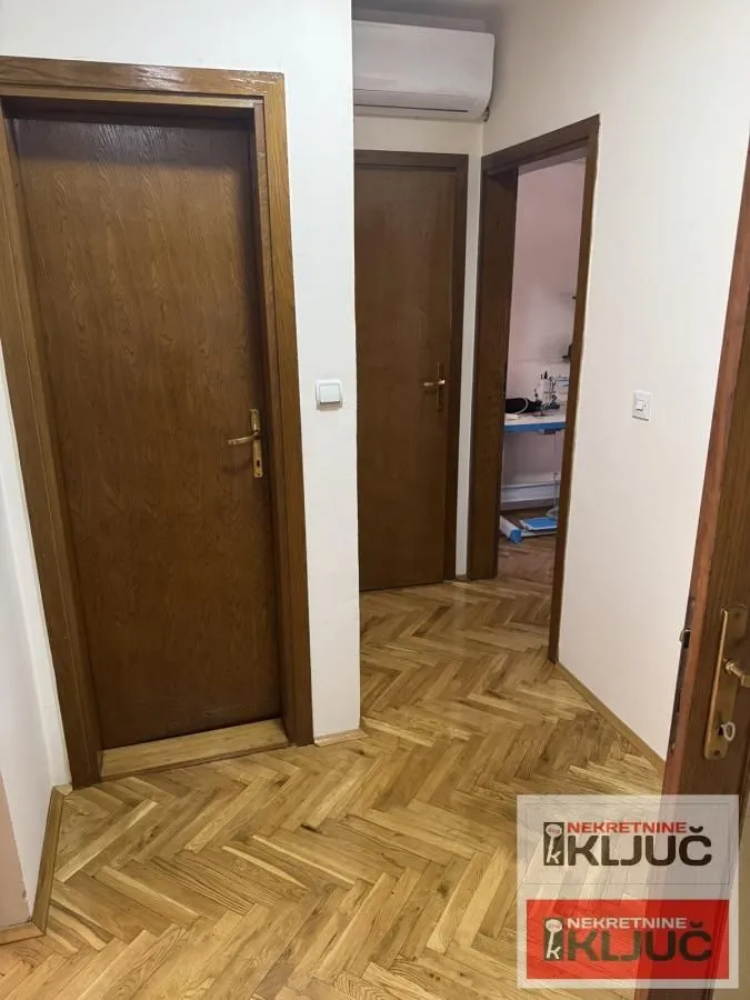 Prodaja, dvosoban stan, 73m², Novo naselje, Novi Sad