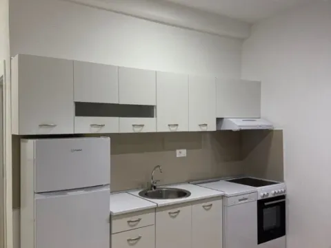 Izdavanje, jednosoban stan, 55m², Gradiošnica, Tivat - image 4