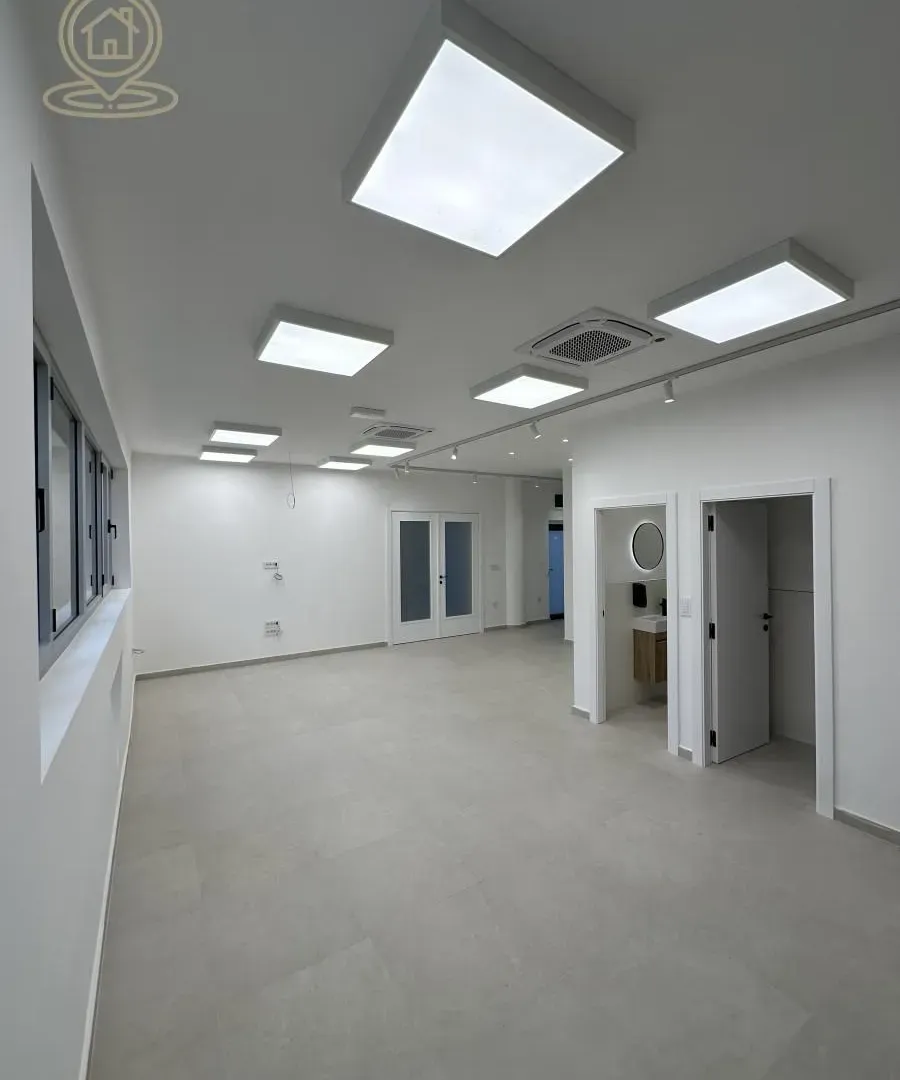 Rent, office space, 95m², Banovo Brdo, Beograd