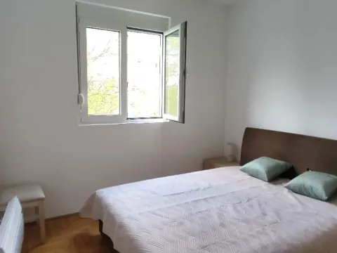 Izdavanje, jednosoban stan, 42m², Budva, Crna Gora - image 12