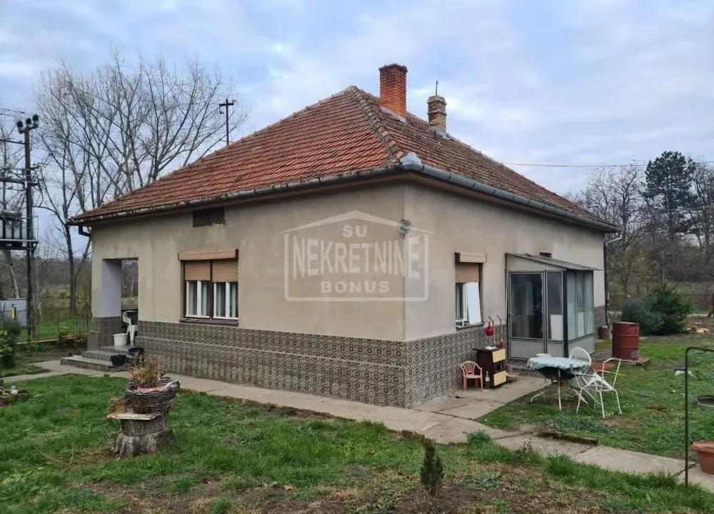 Prodaja, kuća, 142m², Pačir, Bačka Topola