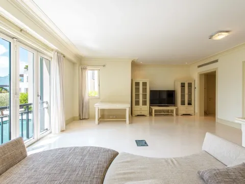 Prodaja, dvosoban stan, 148m², Porto Montenegro, Tivat - image 3