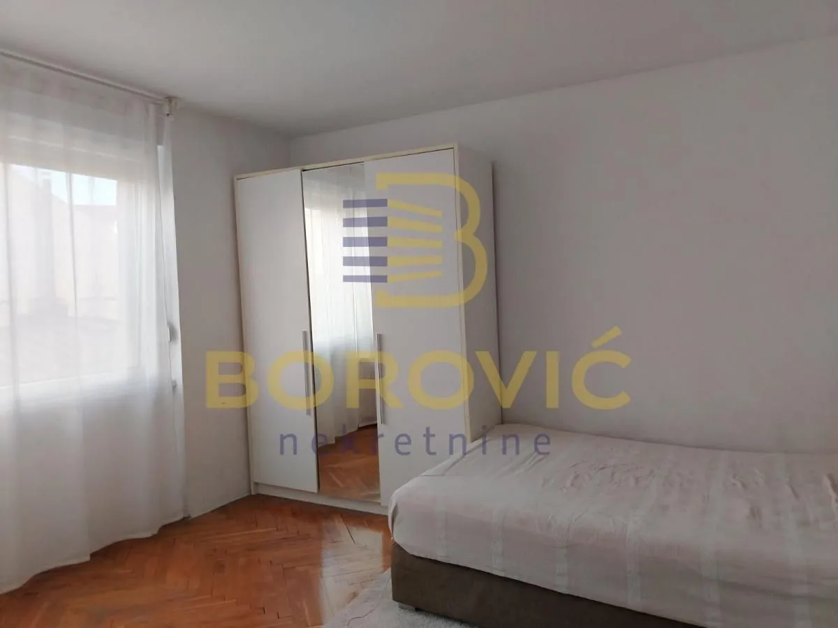 Sale, three bedroom apartment, 68m², Stari Grad, Beograd