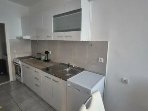 Izdavanje, dvosoban stan, 80m², Seljanovo, Tivat - image 4