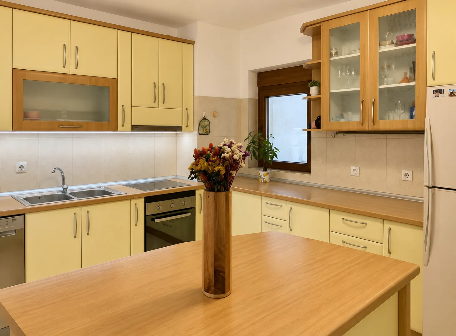 Rent, three bedroom apartment, 110m², Gorica C, Podgorica