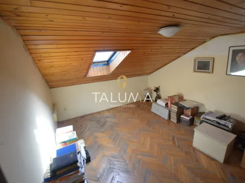 Prodaja, trosoban stan, 90m², Centar, Podgorica - image 10