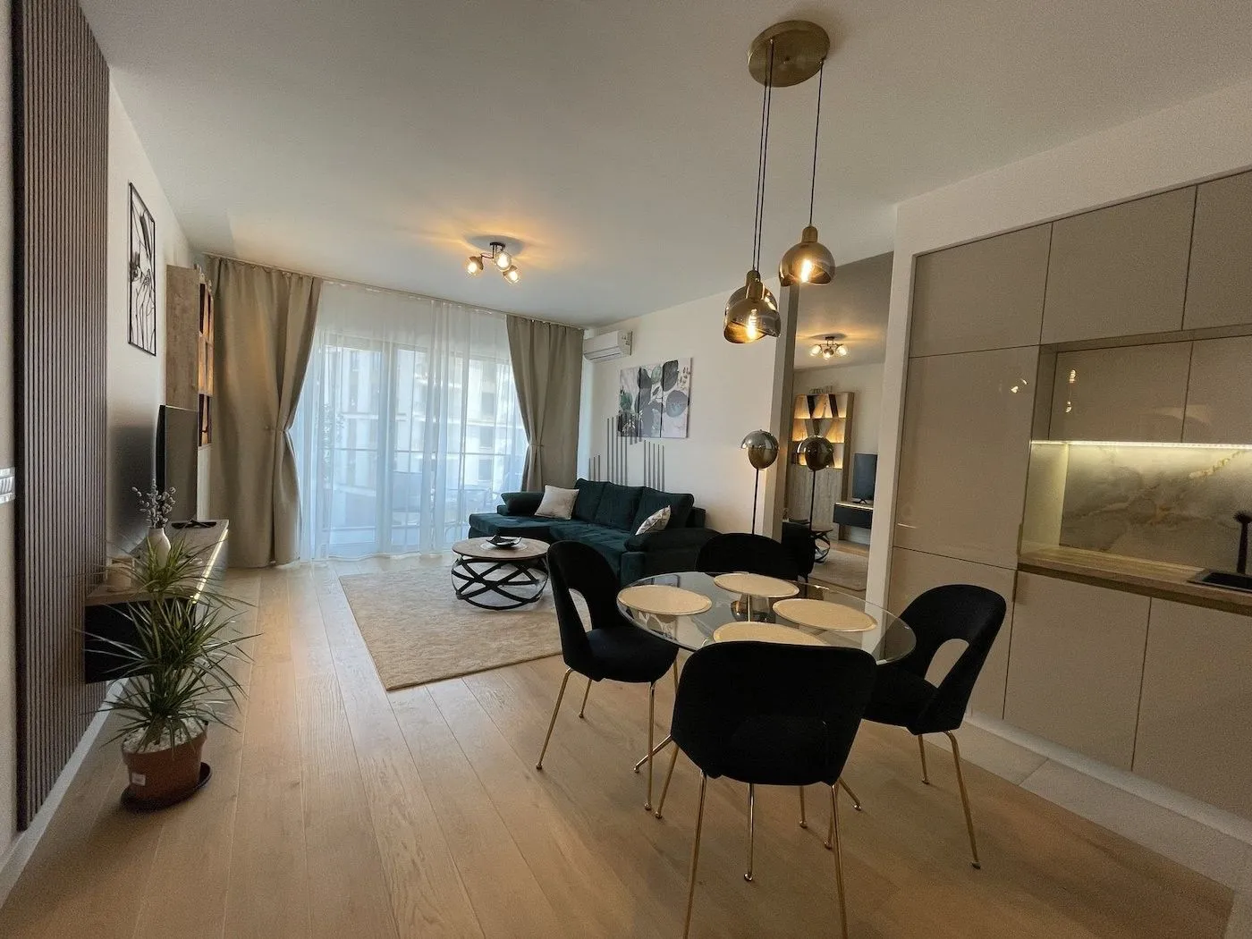 Rent, two bedroom apartment, 54m², Savski Venac, Beograd