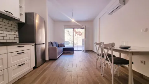 Sale, studio apartment, 31m², Bečići, Budva - image 9