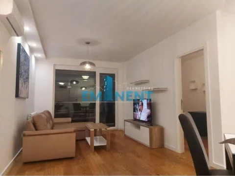 Rent, apartment, 56m², Južni Bulevar, Vračar Sve Podlokacije - image 2