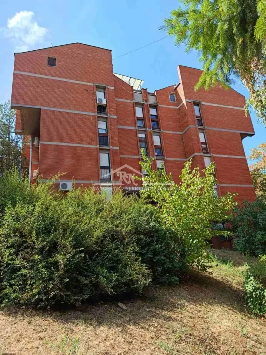 Prodaja, trosoban stan, 88m², Labudovo Brdo, Beograd
