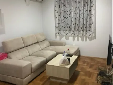 Prodaja, jednosoban stan, 40m², Stari Aerodrom, Podgorica - image 3