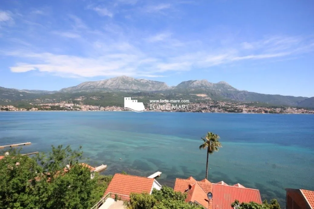 Prodaja, četvorosoban stan, 127m², Njivice, Herceg Novi