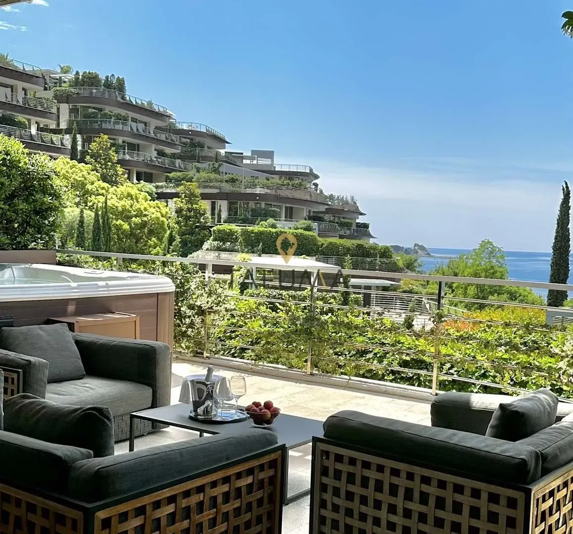 Prodaja, dvosoban stan, 159m², Centar, Budva
