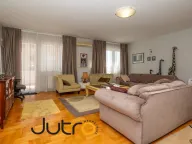 Izdavanje, trosoban stan, 115m², Podgorica, Crna Gora - image 1