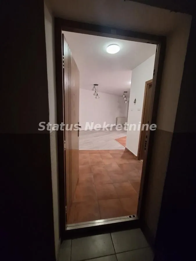 Prodaja, garsonjera, 35m², Bulevar Evrope, Novi Sad Sve Podlokacije