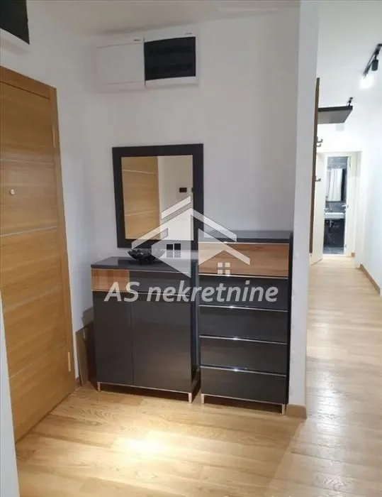 Rent, four bedroom apartment, 105m², Novi Beograd Blok 65, Novi Beograd Sve Podlokacije