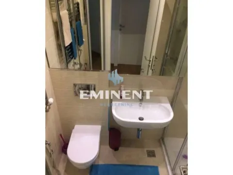 Izdavanje, trosoban stan, 80m², Stari Merkator, Novi Beograd Sve Podlokacije - image 11