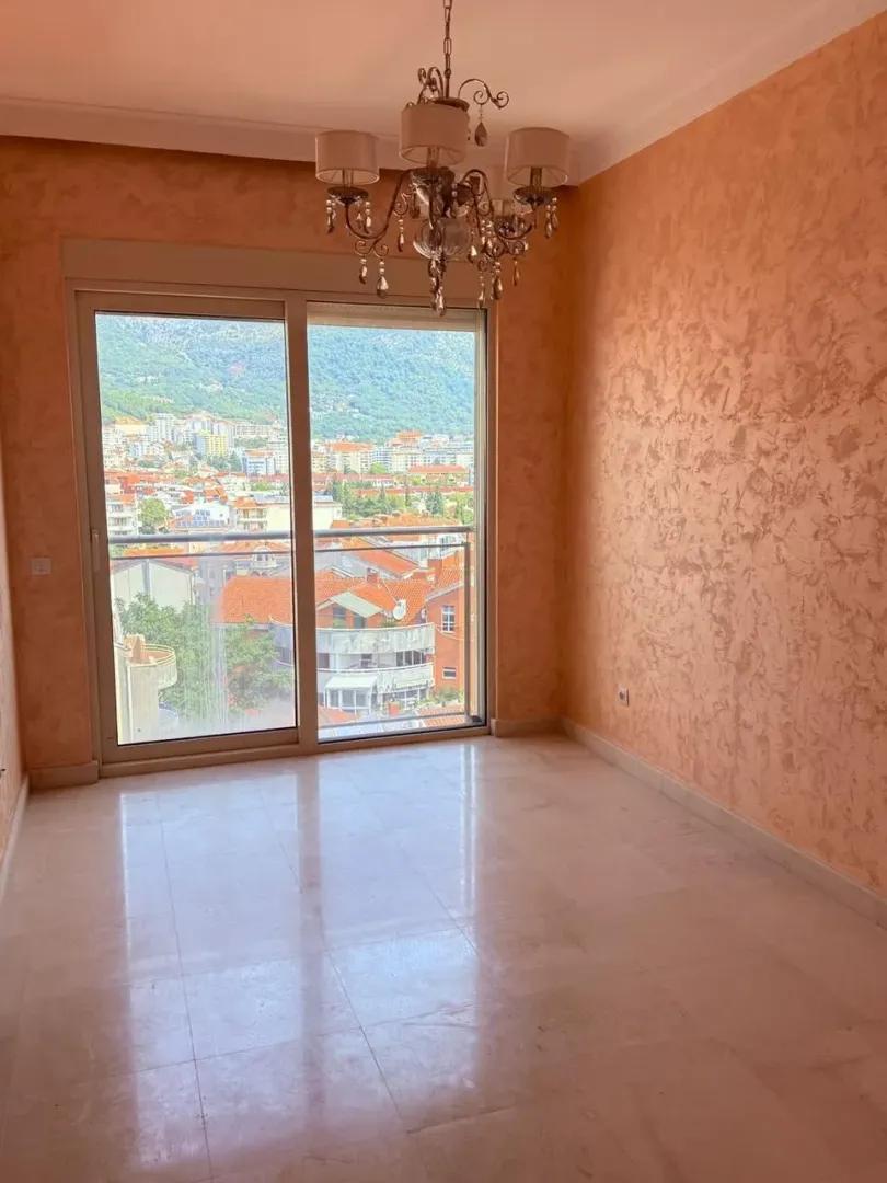 Sale, three bedroom apartment, 326m², Gospoština, Budva