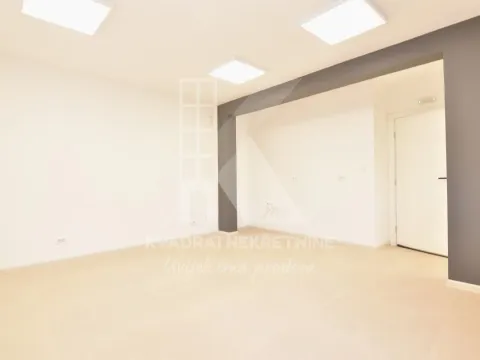 Rent, office space, 80m², Centar, Podgorica - image 3