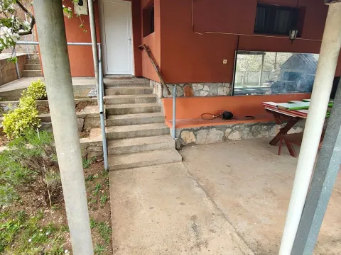 Rent, house, 42m², Malo Brdo, Podgorica - image 3