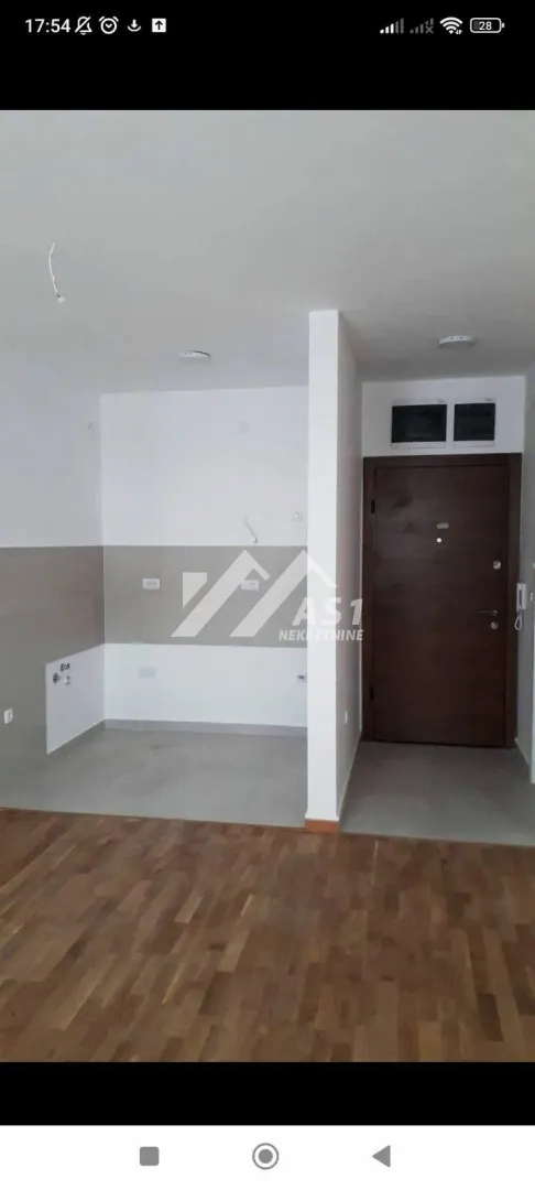 Izdavanje, jednosoban stan, 38m², Socijalno, Novi Sad Sve Podlokacije