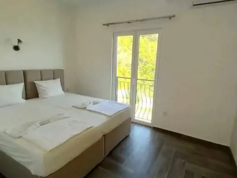 Prodaja, kuća, 350m², Centar, Bar - image 2