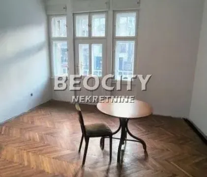 Stan in Bajlonijeva Pijaca