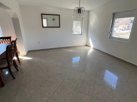 Rent, two bedroom apartment, 90m², Tomba, Bar - image 6