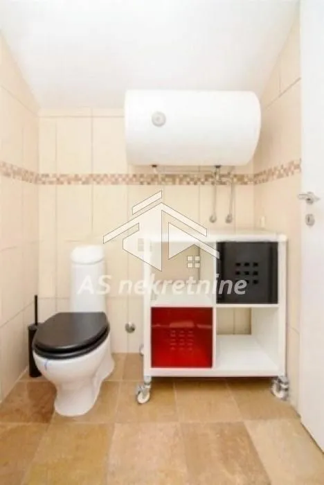Rent, four bedroom apartment, 140m², Đeram Pijaca, Beograd