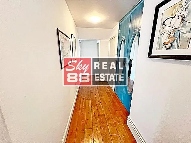 Sale, three bedroom apartment, 78m², Kalenić Pijaca, Vračar Sve Podlokacije