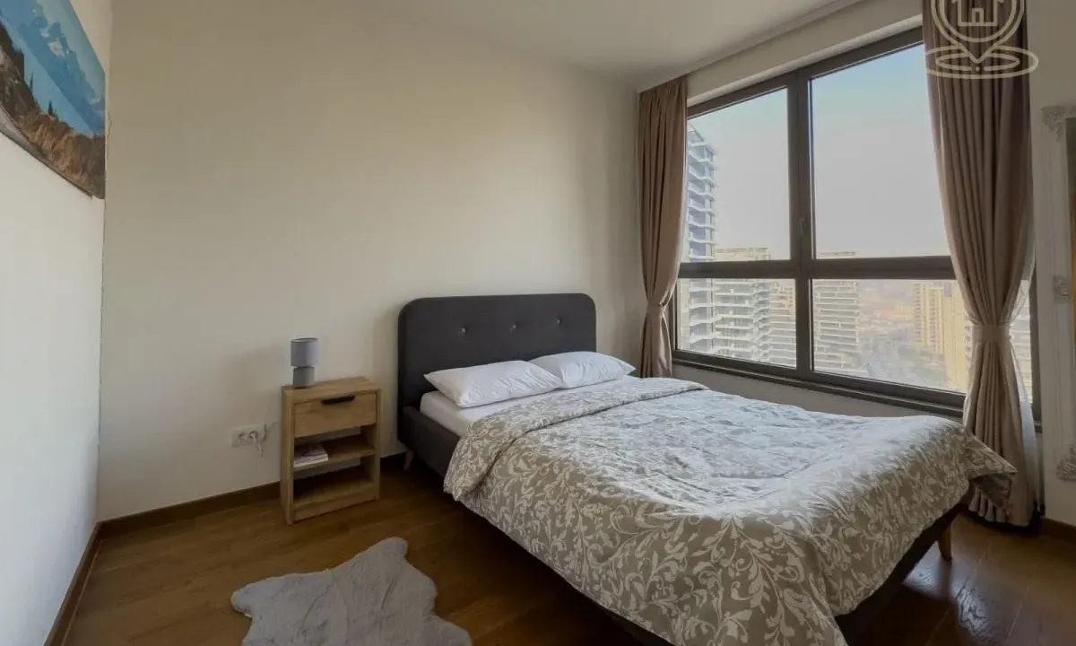 Izdavanje, trosoban stan, 80m², Savski Venac, Beograd